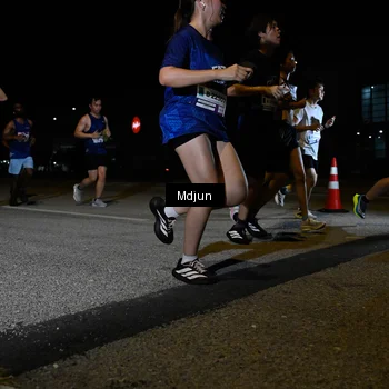 Runner Photo 7437757