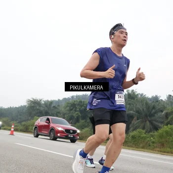 Runner Photo 7437766