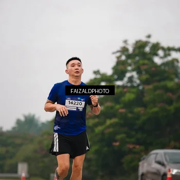 Runner Photo 7437774