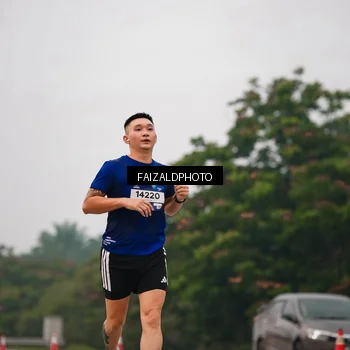 Runner Photo 7437783