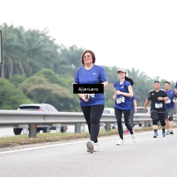Runner Photo 7437798