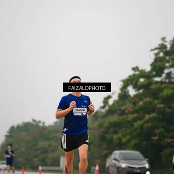 Runner Photo 7437819