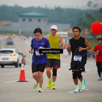 Runner Photo 7437820