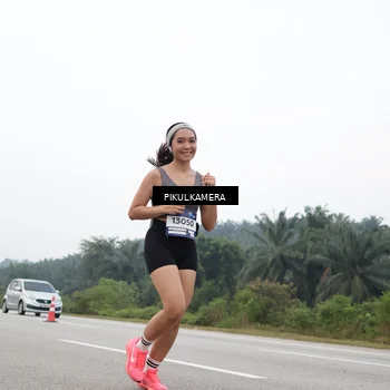 Runner Photo 7437835