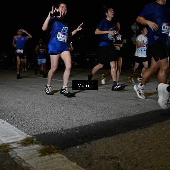 Runner Photo 7437851