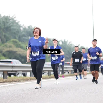 Runner Photo 7437871