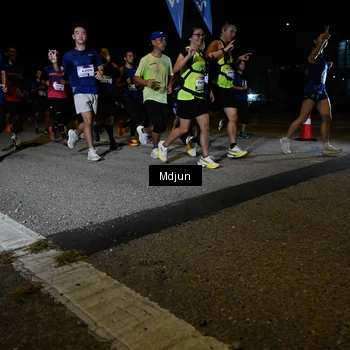 Runner Photo 7437884