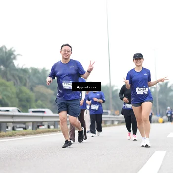 Runner Photo 7437896