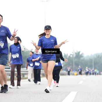 Runner Photo 7437917