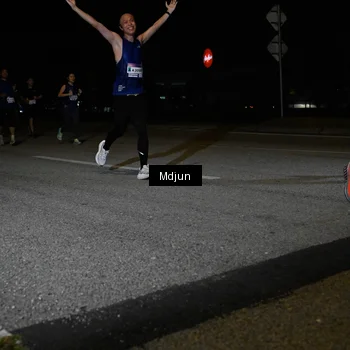 Runner Photo 7437928