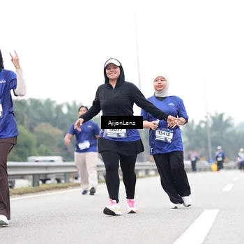 Runner Photo 7437933