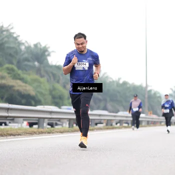 Runner Photo 7437977