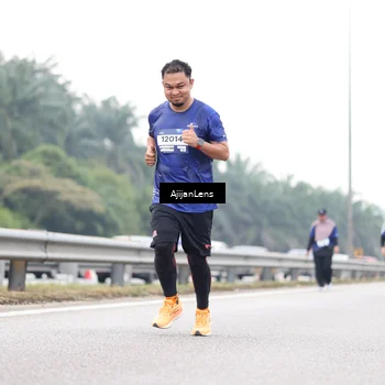 Runner Photo 7437979