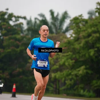 Runner Photo 7438003