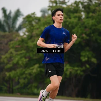 Runner Photo 7438023