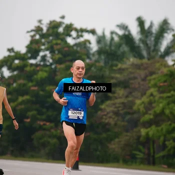 Runner Photo 7438024