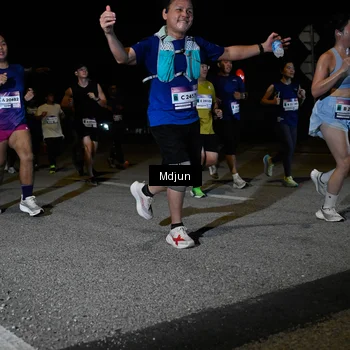 Runner Photo 7438039