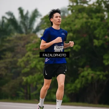 Runner Photo 7438042