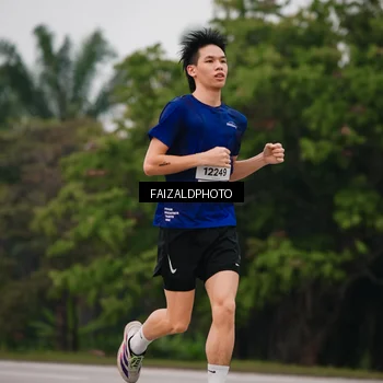 Runner Photo 7438044