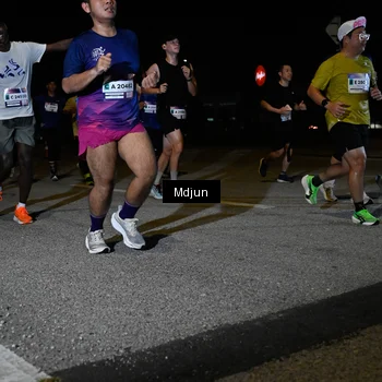 Runner Photo 7438047