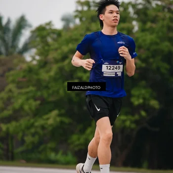 Runner Photo 7438065