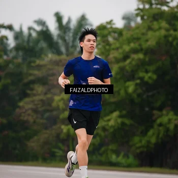 Runner Photo 7438066