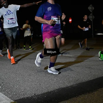 Runner Photo 7438070