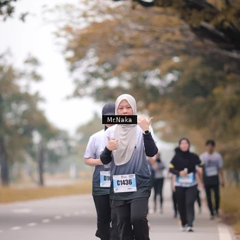 Runner Photo 7438076