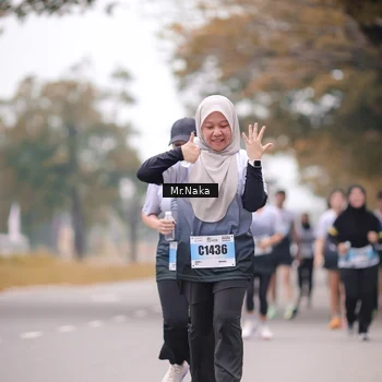 Runner Photo 7438101