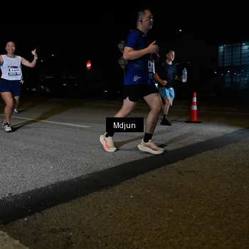 Runner Photo 7438127