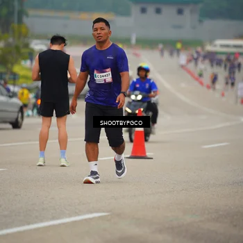 Runner Photo 7438141