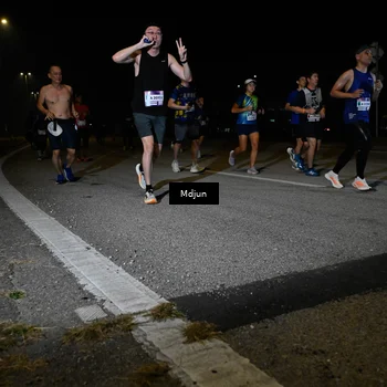 Runner Photo 7438144