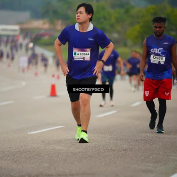 Runner Photo 7438153