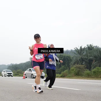 Runner Photo 7438155