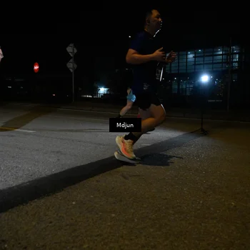 Runner Photo 7438158