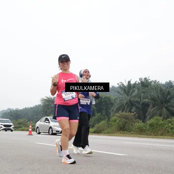Runner Photo 7438166