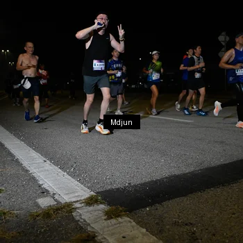 Runner Photo 7438172