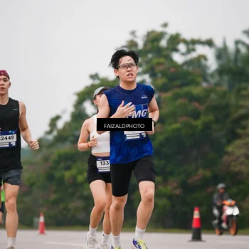Runner Photo 7438201