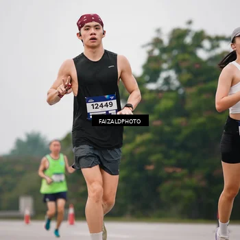 Runner Photo 7438203