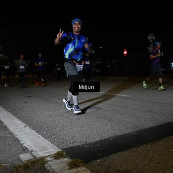 Runner Photo 7438210