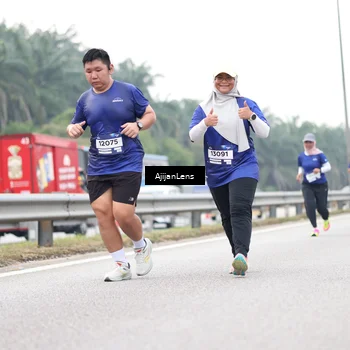 Runner Photo 7438216
