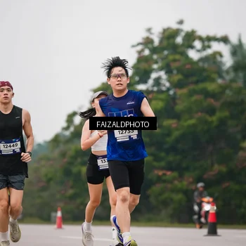 Runner Photo 7438224