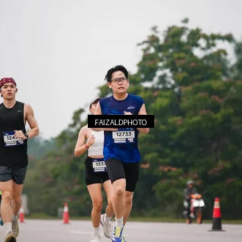 Runner Photo 7438226