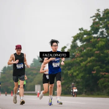 Runner Photo 7438240
