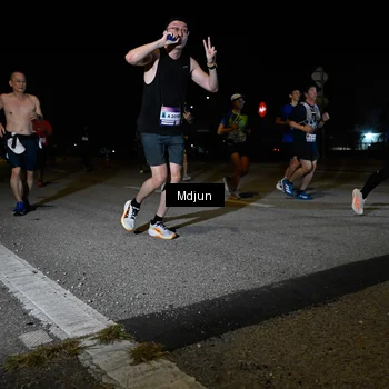 Runner Photo 7438253