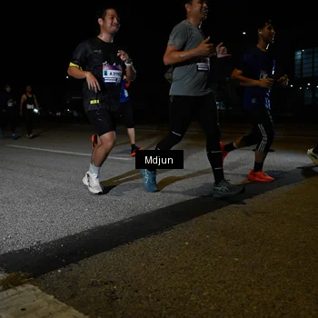Runner Photo 7438276