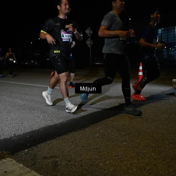Runner Photo 7438281
