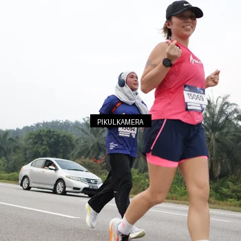 Runner Photo 7438285