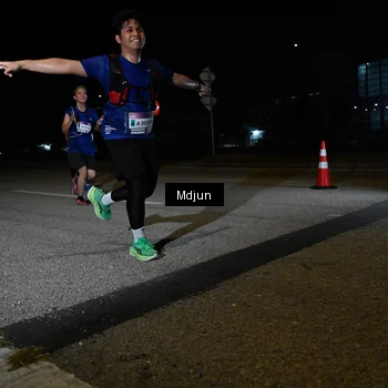 Runner Photo 7438288