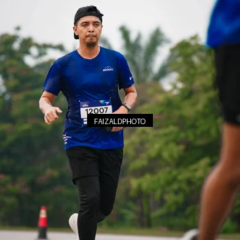 Runner Photo 7438293
